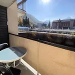 By Maggiore With Garden Views * 베르바니아