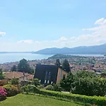 By Maggiore With Garden Views 베르바니아