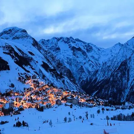 By Maggiore With Garden Views Vakantiehuis *