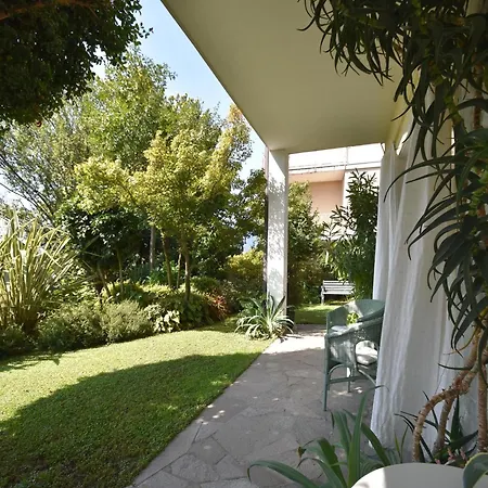 By Maggiore With Garden Views