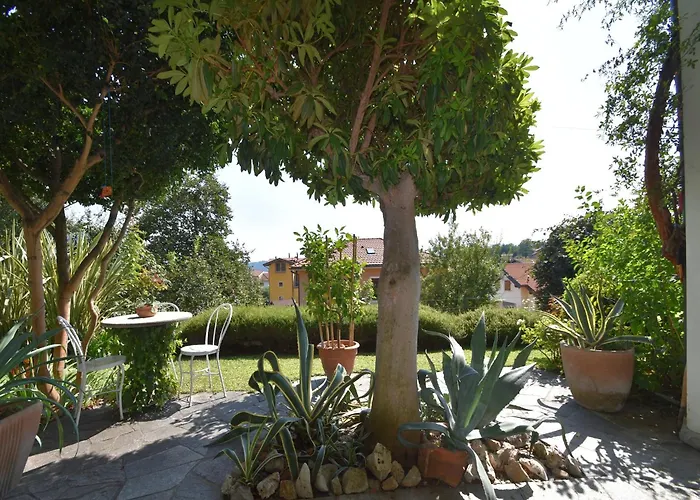 By Maggiore With Garden Views Verbania