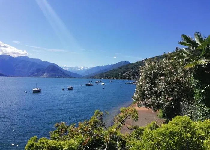 By Maggiore With Garden Views Feriehus *